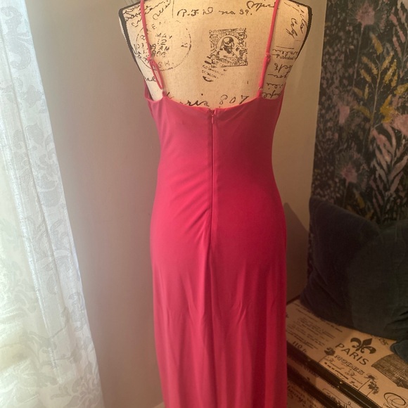 Pretty In Pink 🩷 - Picture 2 of 7